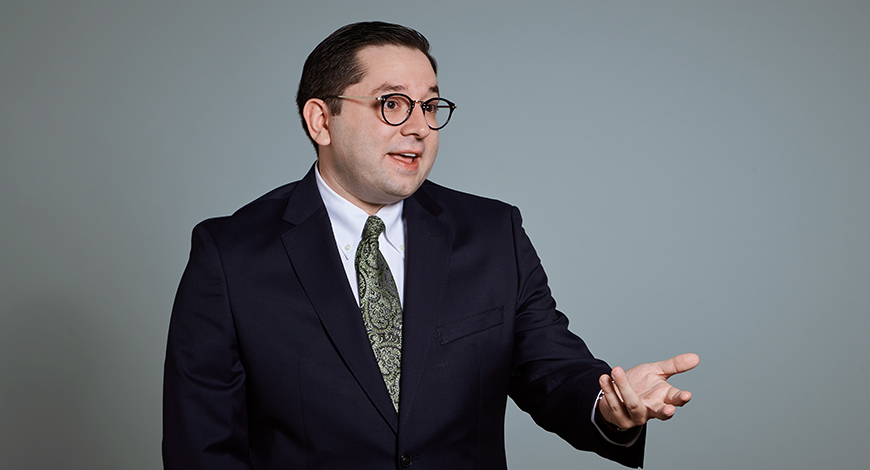 christopher_burt_870x470